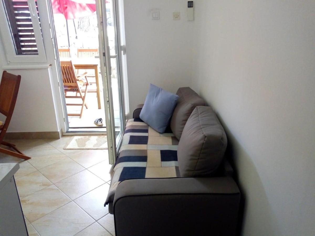 Apartman Leo Nečujam Extérieur photo
